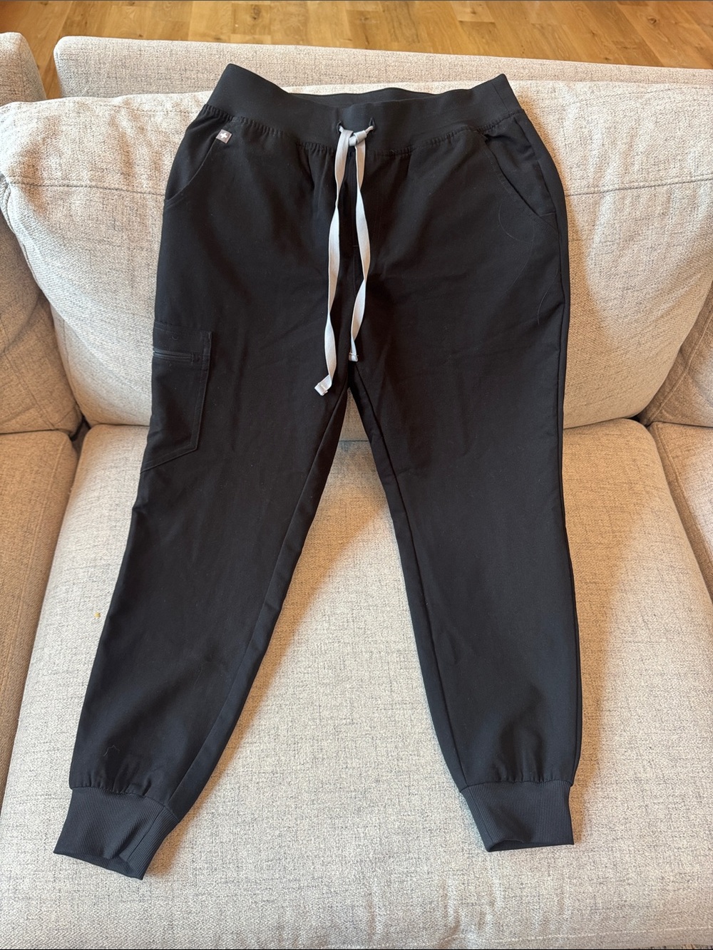 FIGS black scrub pant